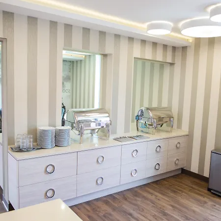 Citi Hotel's Hotel apartamentowy 4*