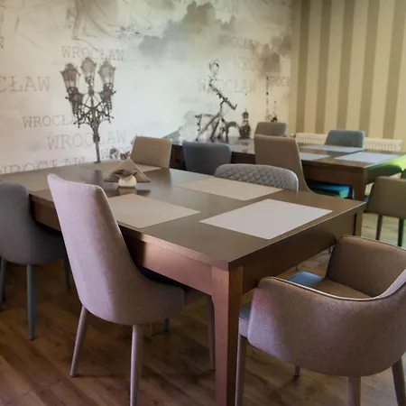 Citi Hotel's Hotel apartamentowy 4*