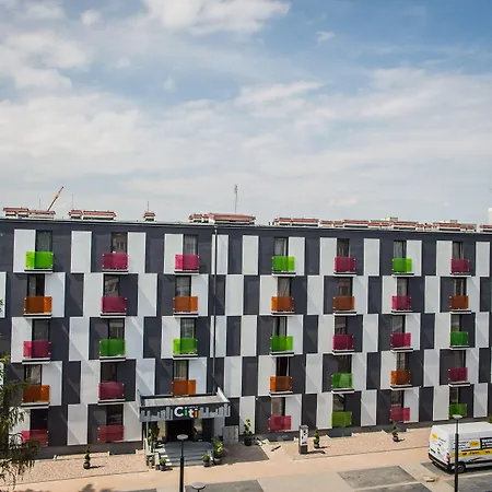 Citi Hotel's Hotel apartamentowy 4*